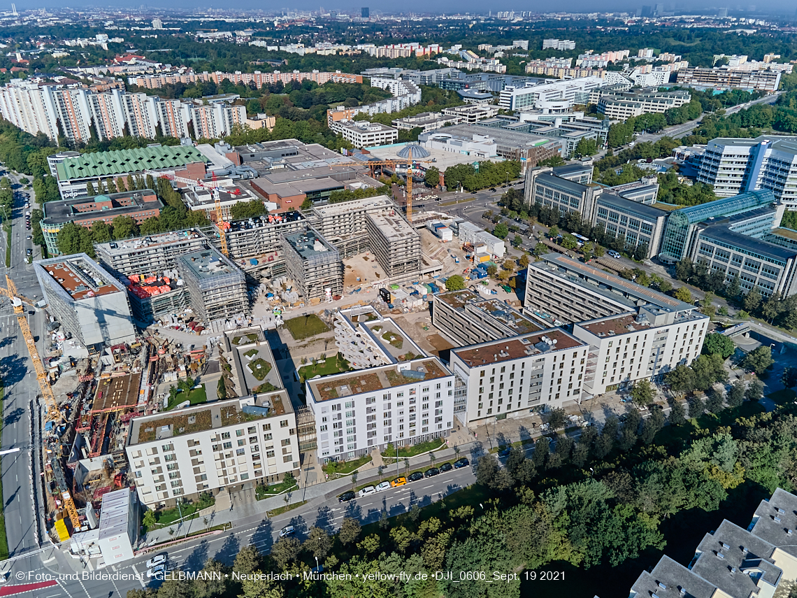 19.09.2021 - Perlach Plaza und Umgebung in Neuperlach 
